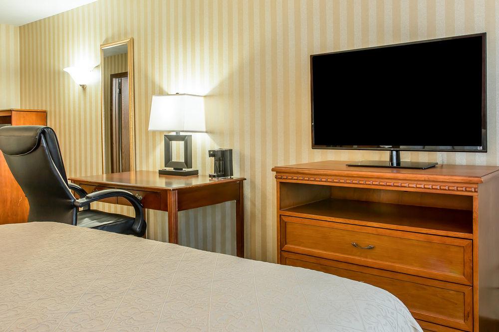 Quality Inn Gaylord Ngoại thất bức ảnh