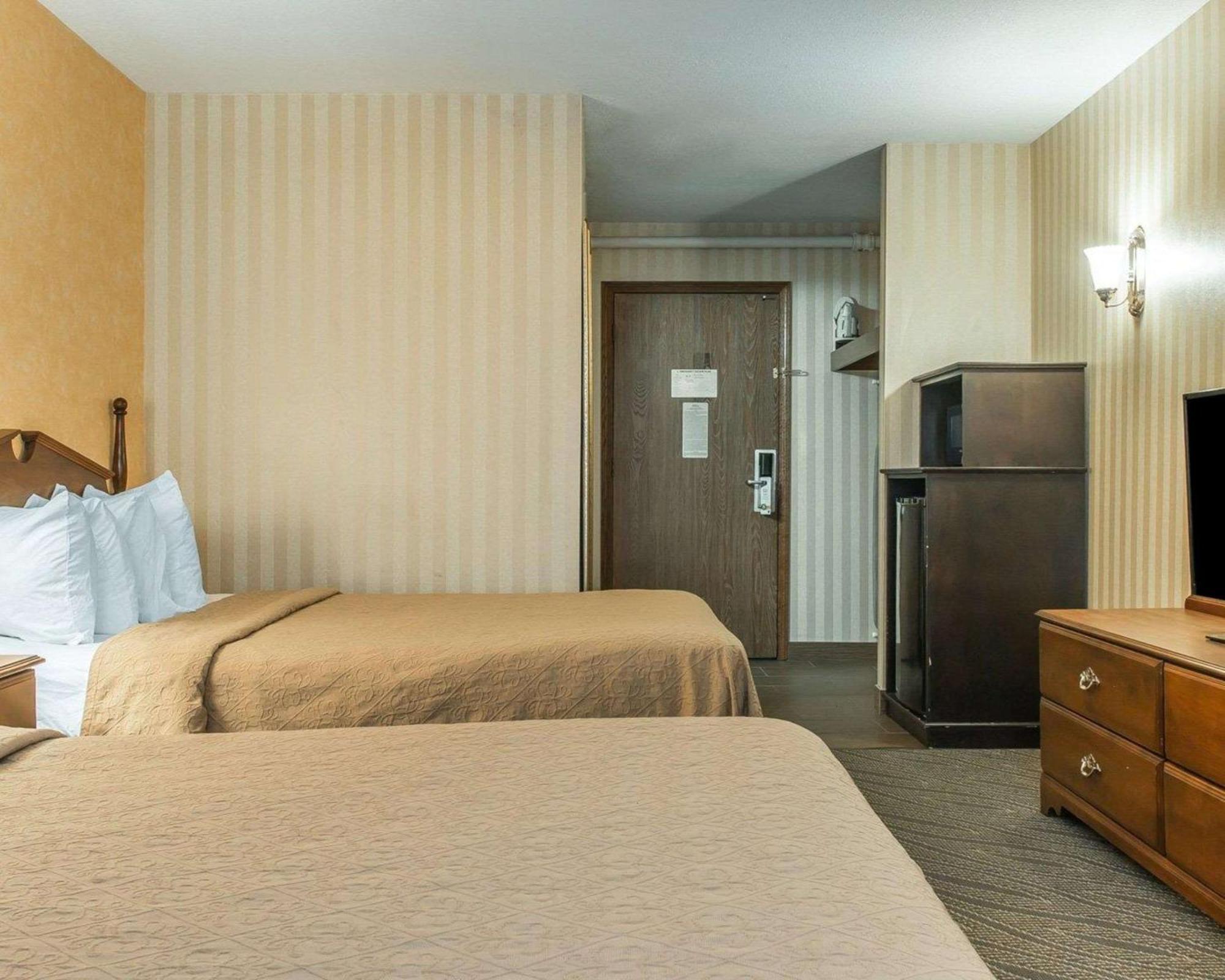 Quality Inn Gaylord Ngoại thất bức ảnh