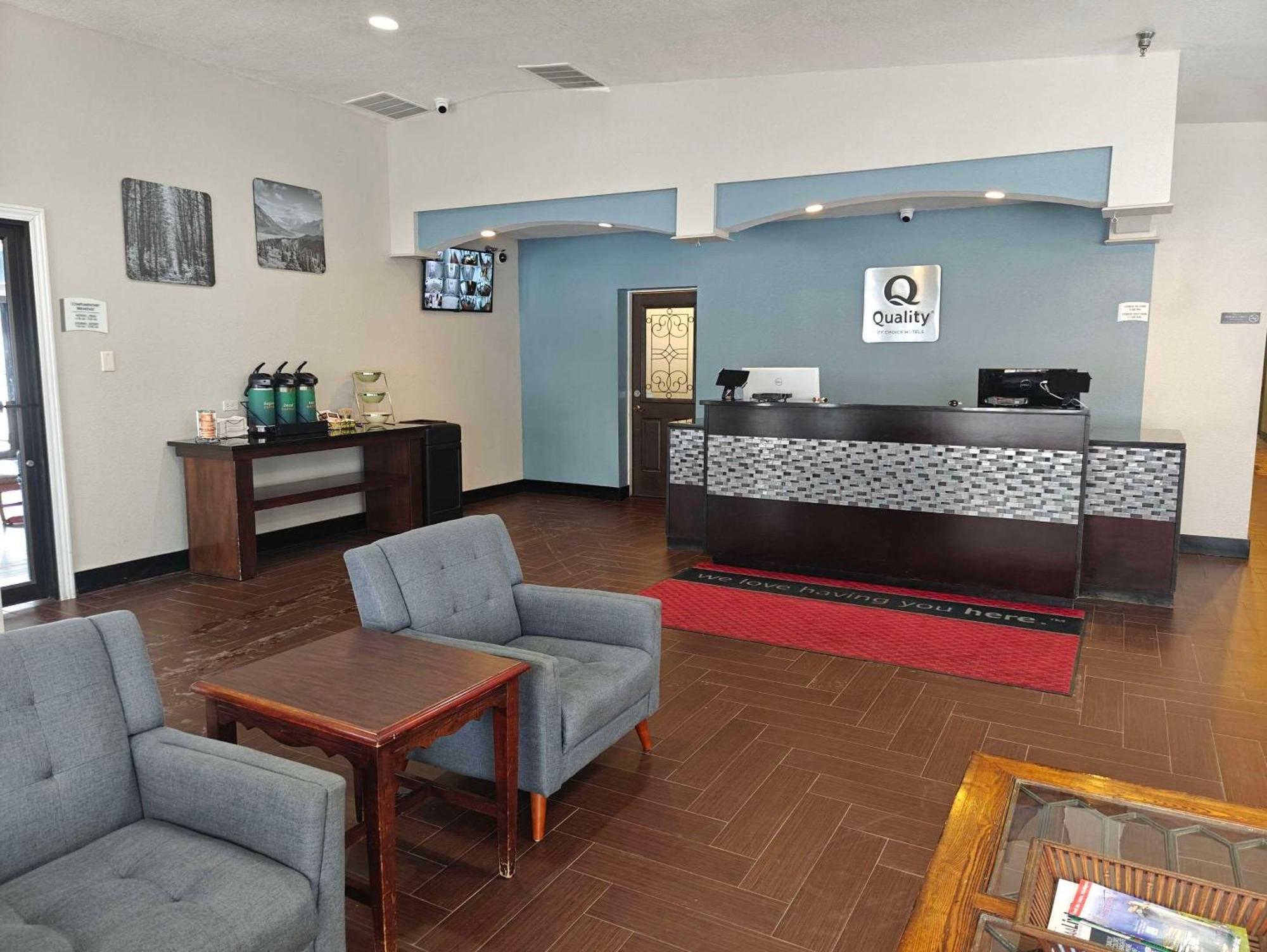 Quality Inn Gaylord Ngoại thất bức ảnh