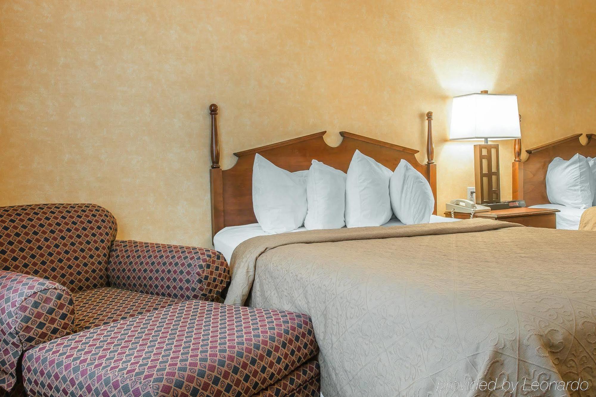Quality Inn Gaylord Ngoại thất bức ảnh
